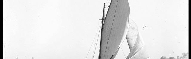 zeilboot naar een nieuwe opdracht